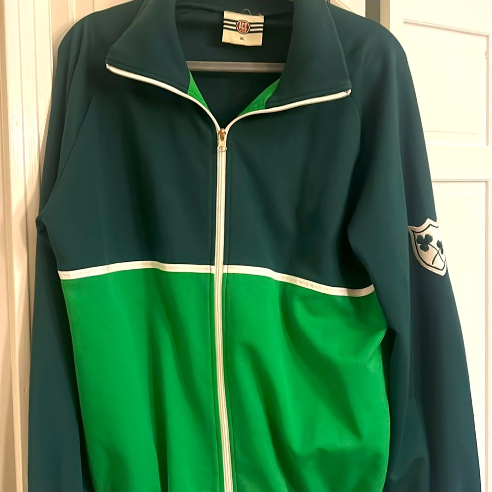 Ireland Women’s Zip Up Sweatshirt Ace